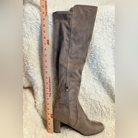 NWT Liz Claiborne Leyla Tan Taupe Over the Knee Boots Wide Chunky 10W - Picture 4 of 13